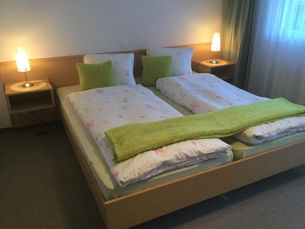 Haus Mondelli Apartment Саас-Алмагел Екстериор снимка